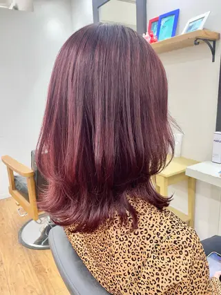 セミロング カラー 青木 優歩のヘアスタイル