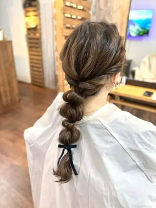 セミロング ヘアアレンジ Luzir⭐︎ GEN⭐︎のヘアスタイル