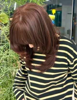 カラー 二次元ウルフ🍒 ボルドーカラー愛希子のヘアスタイル
