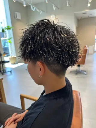 パーマ メンズ 永野真也 透明感カラー🪞のヘアスタイル