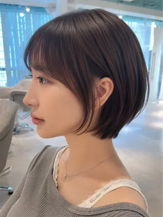 ショート レイヤーカット/ 透明感カラー🤍楓のヘアスタイル