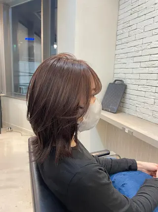 セミロング カラー tiel 小山莉々のヘアスタイル