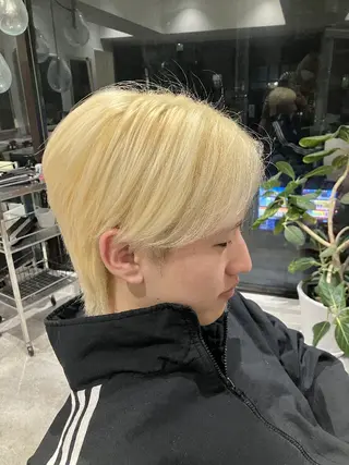 カラー メンズ yuumi 👱🏻‍♀️のヘアスタイル