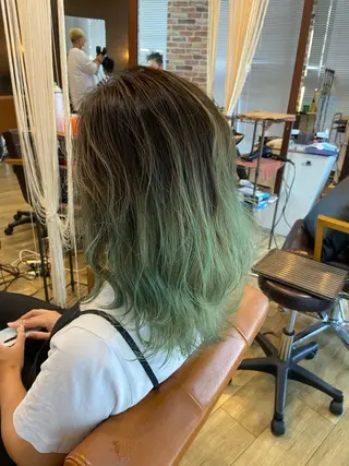 ミディアム カラー 川本 あゆのヘアスタイル