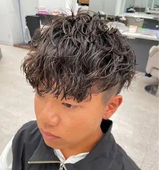 パーマ メンズ 京都河原町 メンズパーマ助川龍哉のヘアスタイル