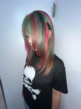 セミロング 💥ウルフカット デザインあんな💥のヘアスタイル