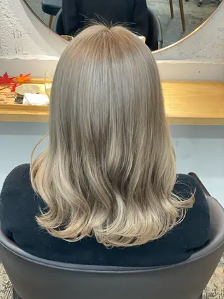 セミロング カラー 透明感カラー さきのヘアスタイル