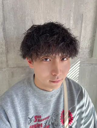 ショート メンズ 🍑🧋ハイトーン 暖色カラーlucaのヘアスタイル