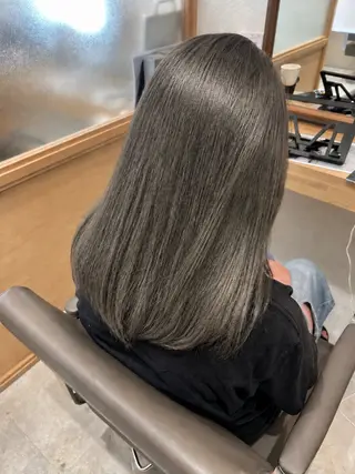 セミロング カラー 久木原 ゆりのヘアスタイル