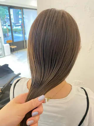 ロング カラー 関 桃萌果のヘアスタイル