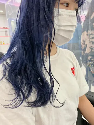 セミロング カラー センターパート特化 井上健太のヘアスタイル
