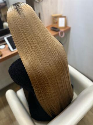 ロング カラー パーマ Maya🦋 ハイトーン特化のヘアスタイル