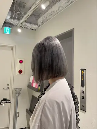 ミディアム カラー tiel 小山莉々のヘアスタイル