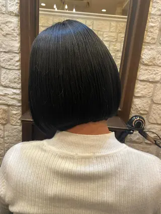 ショート ブリーチカラー⸜♡⸝ クルミ🐍のヘアスタイル