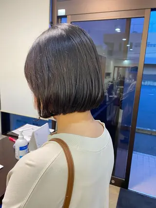 ショート ブリーチカラー🫧 森　凪沙のヘアスタイル