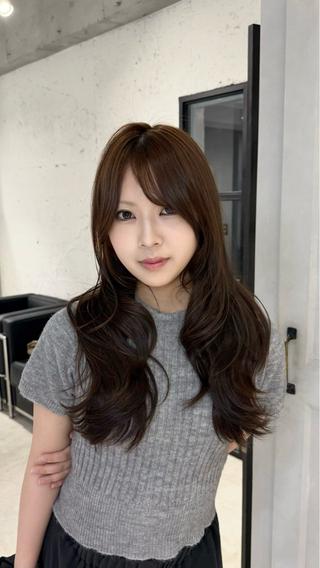 ロング カラー あんな🦋レイヤー カット/透明感カラーのヘアスタイル