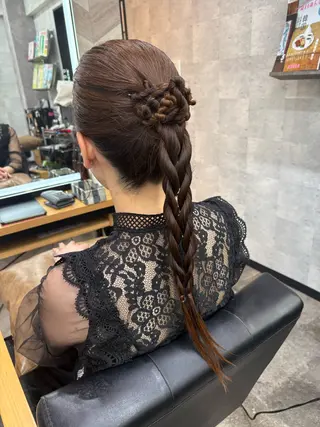 ロング ヘアアレンジ SHANTi 飯塚 ヘアセット/髪質改善のヘアスタイル