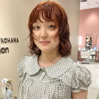 ミディアム パーマ ミルクティーベージュ /ブリーチ/Wカラーのヘアスタイル