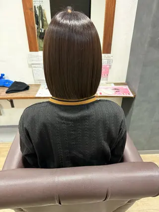 ショート カラー 井手 梨乃のヘアスタイル