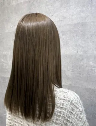 セミロング 照屋 わかなのヘアスタイル