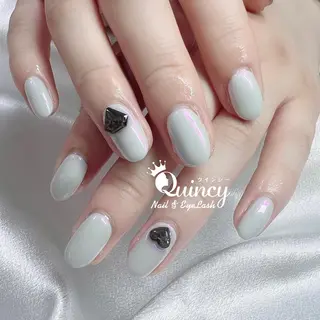 ネイル Quincy ネイル&アイラッシュのマツエク・マツパデザイン