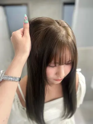 カラー Akari🧬レイヤ ー/ハイトーン/天神のヘアスタイル