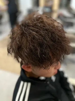 ショート カラー パーマ メンズ 星 翔のヘアスタイル
