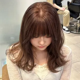 セミロング 盛れる透明感カラー・ momokaのヘアスタイル