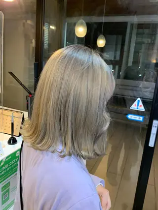 セミロング カラー ヘアアレンジ 🇰🇷韓国ヘア/ sumireのヘアスタイル