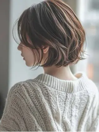 ショート パーマ 🌈透明感カラー 韓国 ミライ🇰🇷のヘアスタイル