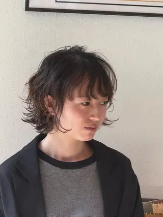ショート パーマ ブリーチカラー🌈 ✄﻿杉山来輝金沢文庫のヘアスタイル