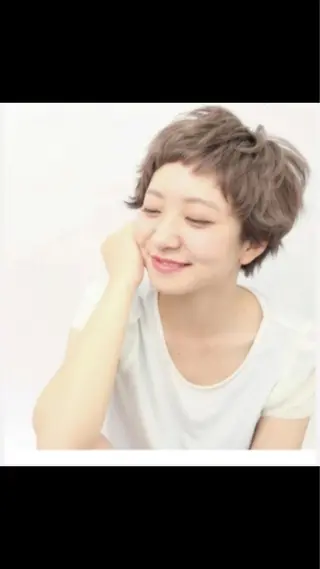 ショート 鷺谷 玲奈のヘアスタイル