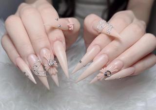 ネイル Lenie Kabukichoのネイルデザイン