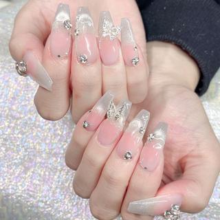 ネイル Queens テイのネイルデザイン
