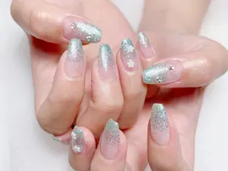 ネイル Elegant beautyトウのネイルデザイン
