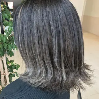 ミディアム カラー Oopsレイヤー 加藤澄都のヘアスタイル