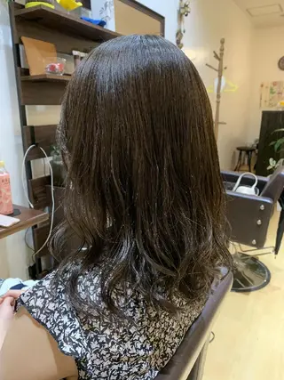 セミロング カラー サトウ シューイチのヘアスタイル