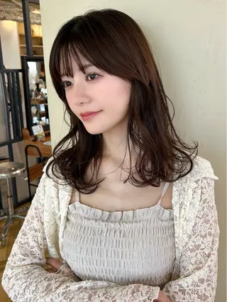 ミディアム 藤間 帆乃夏（とうまほのかのヘアスタイル