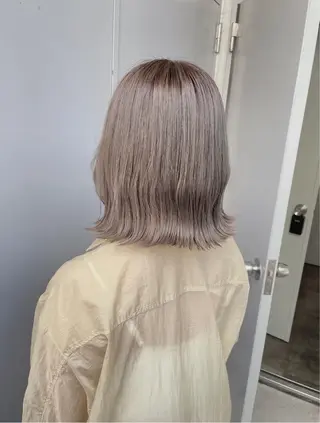ミディアム カラー ベージュカラー💖 やすひろのヘアスタイル