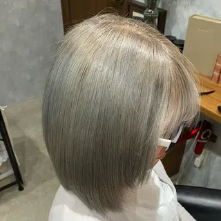 カラー 今枝莉菜 上品なツヤカラーのヘアスタイル
