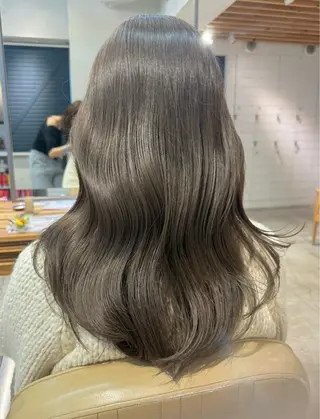 セミロング mellowman 【メロウマン】のヘアスタイル