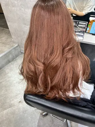 ロング カラー 山田 新宿ブリーチカラーのヘアスタイル