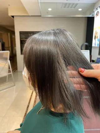 カラー 森田 明日香のヘアスタイル
