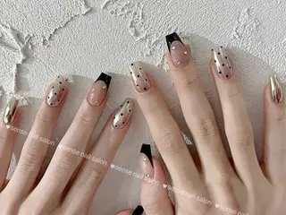 ネイル Luna ✨のネイルデザイン