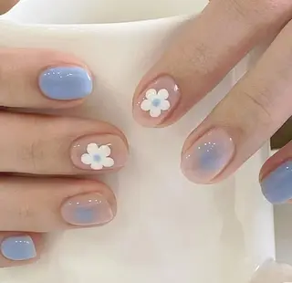 ネイル MoonNail ユリ🌸のネイルデザイン