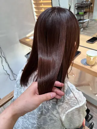 セミロング AVANCE. 古川楓のヘアスタイル
