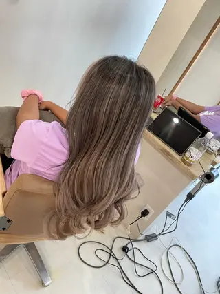 ロング 鈴木 妃帆未のヘアスタイル