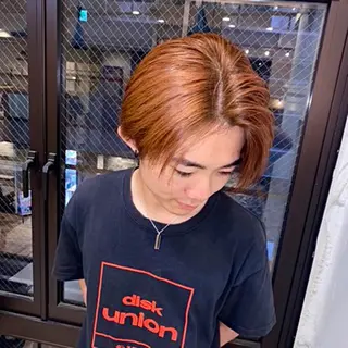 カラー 新原 陽那のヘアスタイル