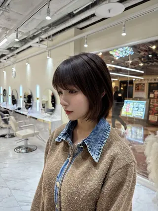 ショート aku💞韓国風🩷 ピンクカラー🎀🩷のヘアスタイル