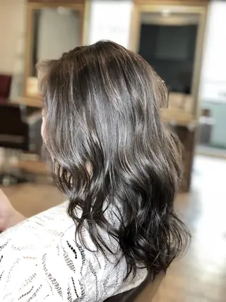 ミディアム カラー 美髪・艶髪特化美容師 RYOJIのヘアスタイル
